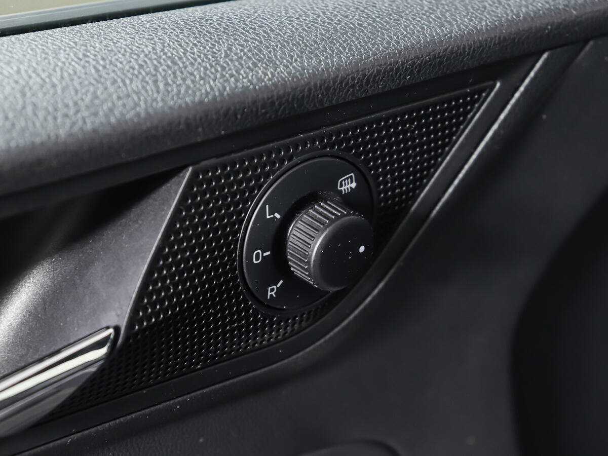 Skoda Rapid с пробегом — 2019 год. Фото: #14