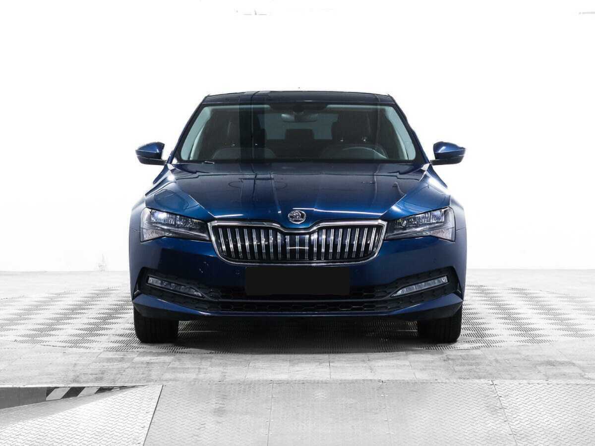 Skoda Superb с пробегом — 2021 год. Фото: #1