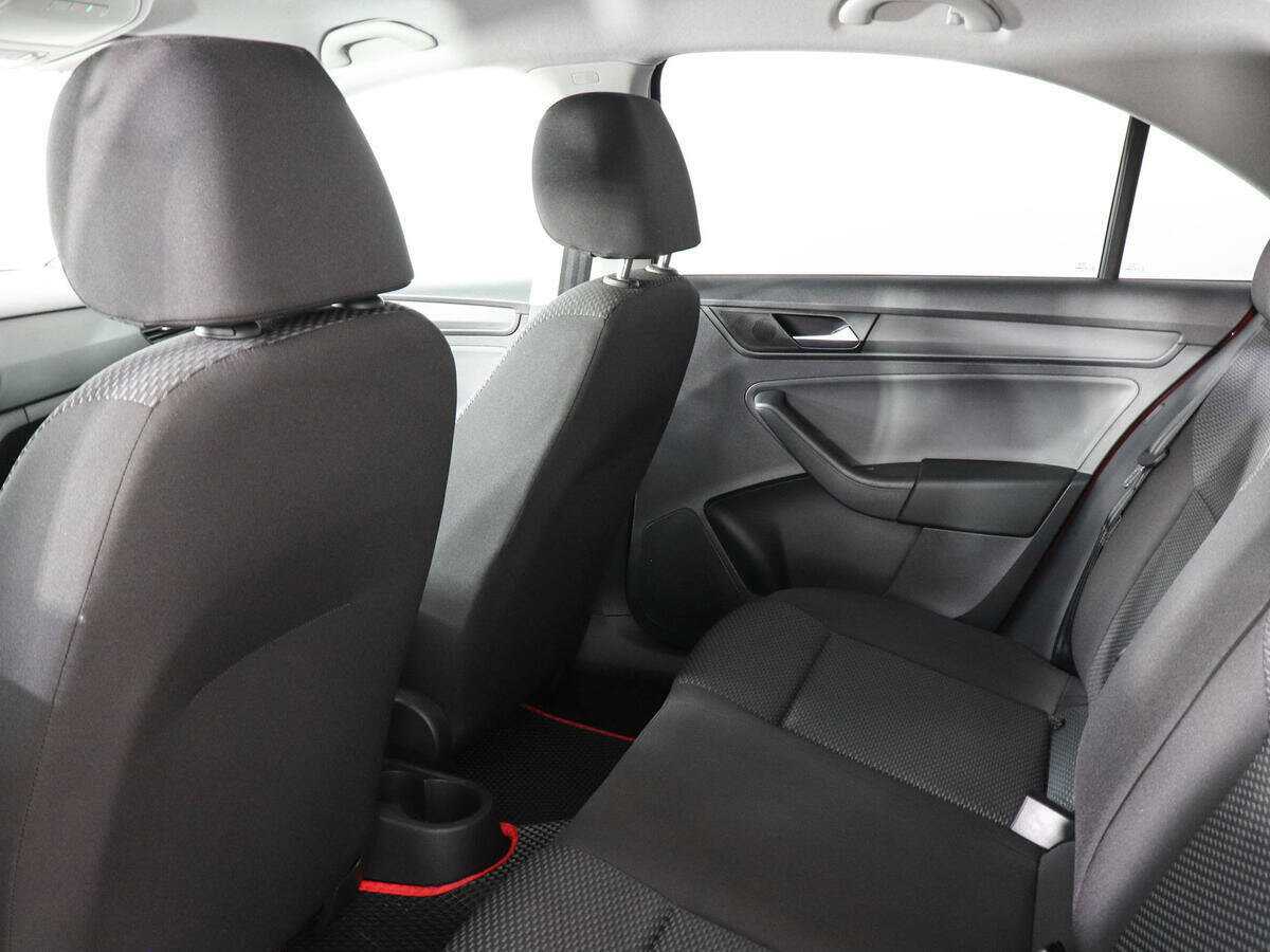 Volkswagen Polo с пробегом — 2021 год. Фото: #11