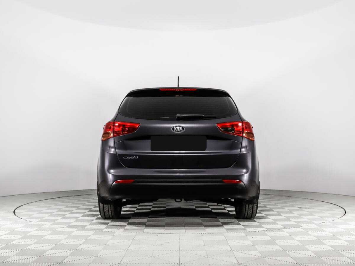 Kia Ceed с пробегом — 2014 год. Фото: #5