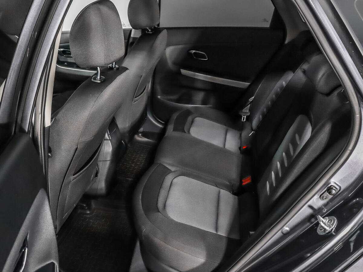 Kia Ceed с пробегом — 2014 год. Фото: #9