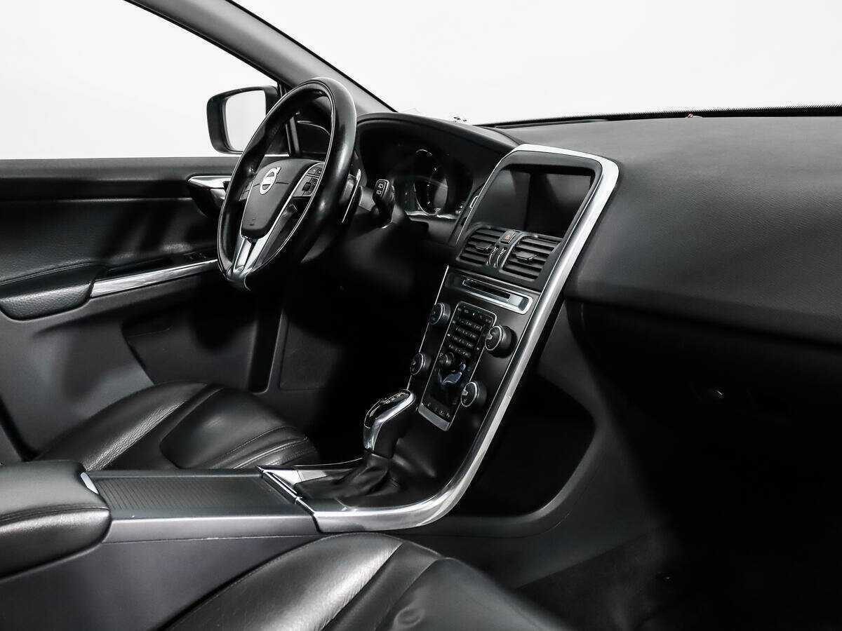Volvo XC60 с пробегом — 2013 год. Фото: #13