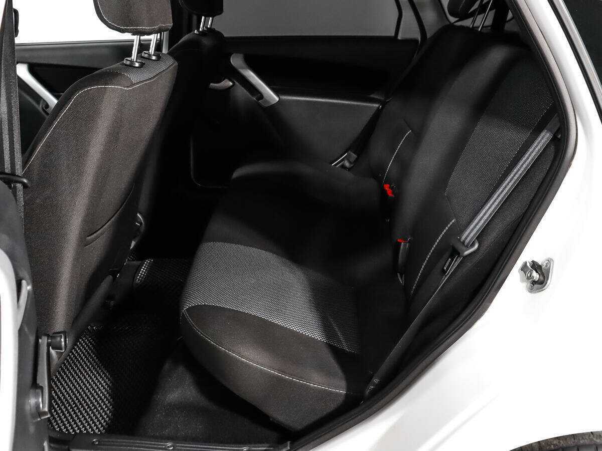 Lada (ВАЗ) Granta с пробегом — 2017 год. Фото: #9