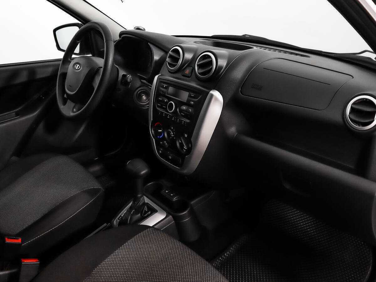 Lada (ВАЗ) Granta с пробегом — 2017 год. Фото: #10