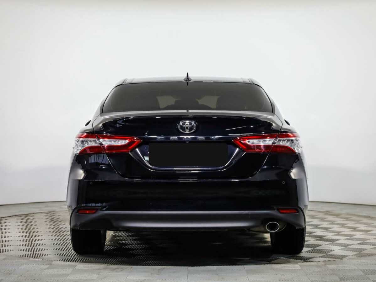 Toyota Camry с пробегом — 2020 год. Фото: #4