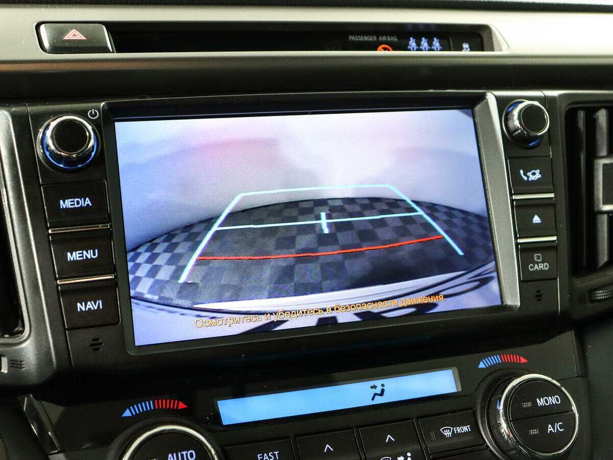 Toyota RAV4 с пробегом — 2018 год. Фото: #12