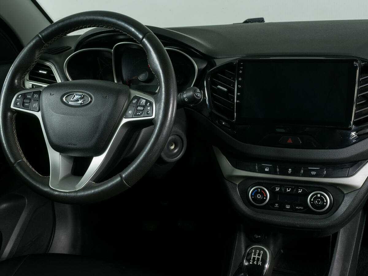 Lada (ВАЗ) Vesta с пробегом — 2020 год. Фото: #9