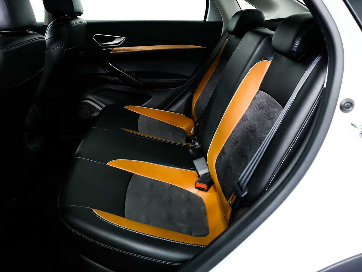 Lada (ВАЗ) Vesta с пробегом — 2023 год. Фото: #11