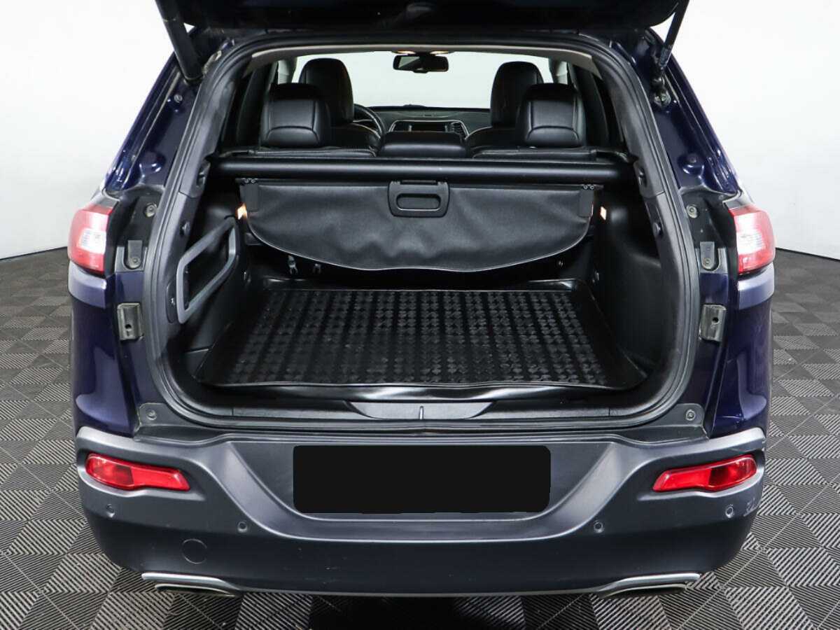 Jeep Cherokee с пробегом — 2014 год. Фото: #9