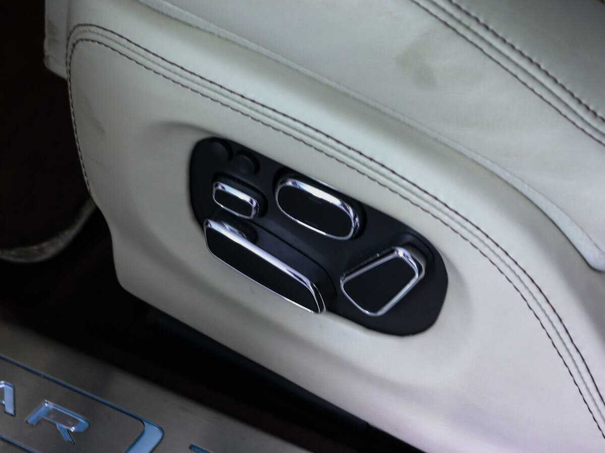 Jaguar XJ с пробегом — 2014 год. Фото: #27