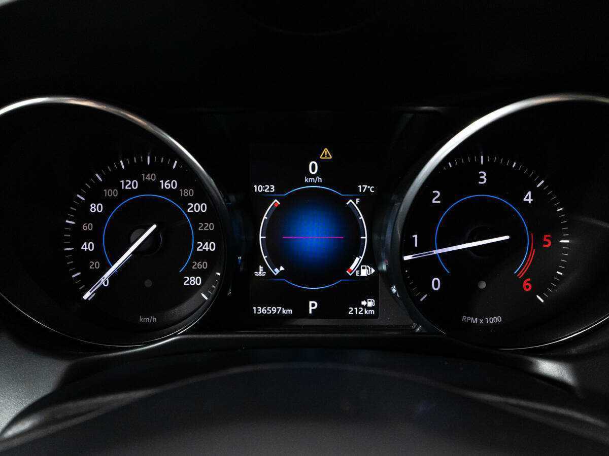 Jaguar XF с пробегом — 2016 год. Фото: #11