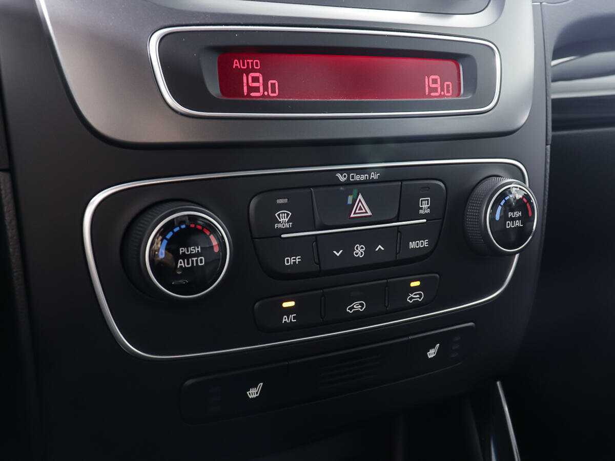 Kia Sorento с пробегом — 2013 год. Фото: #16