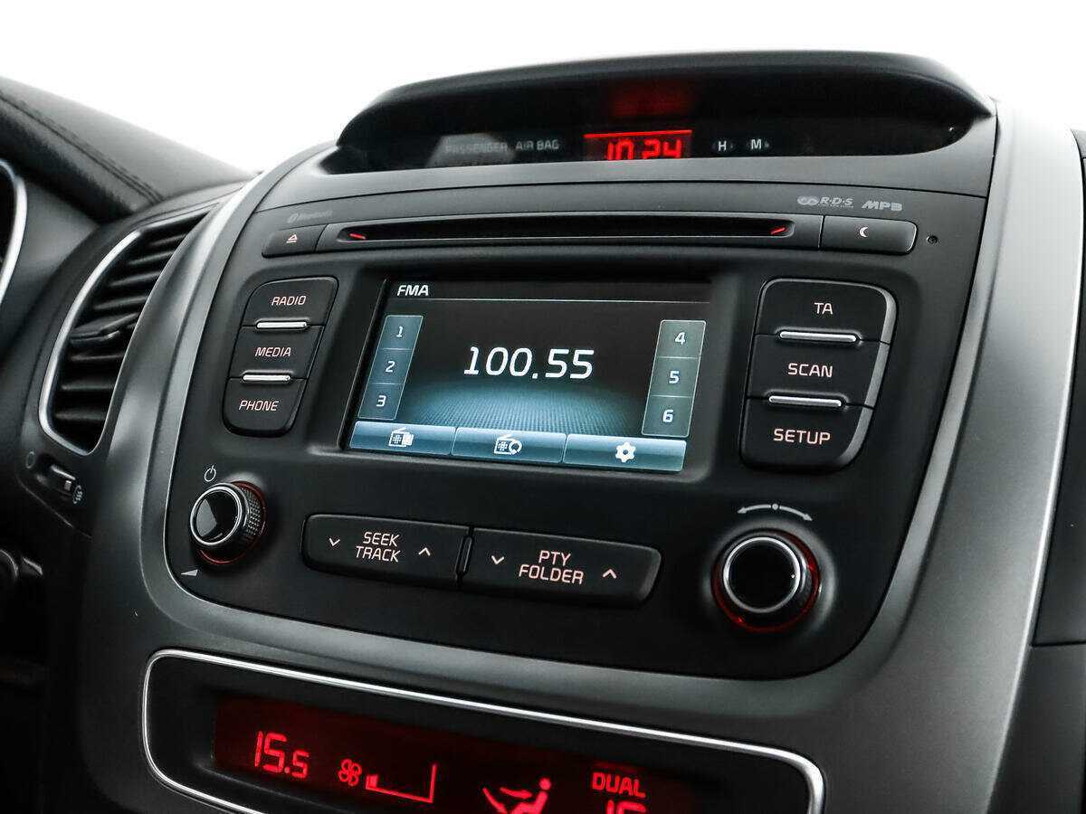 Kia Sorento с пробегом — 2014 год. Фото: #13