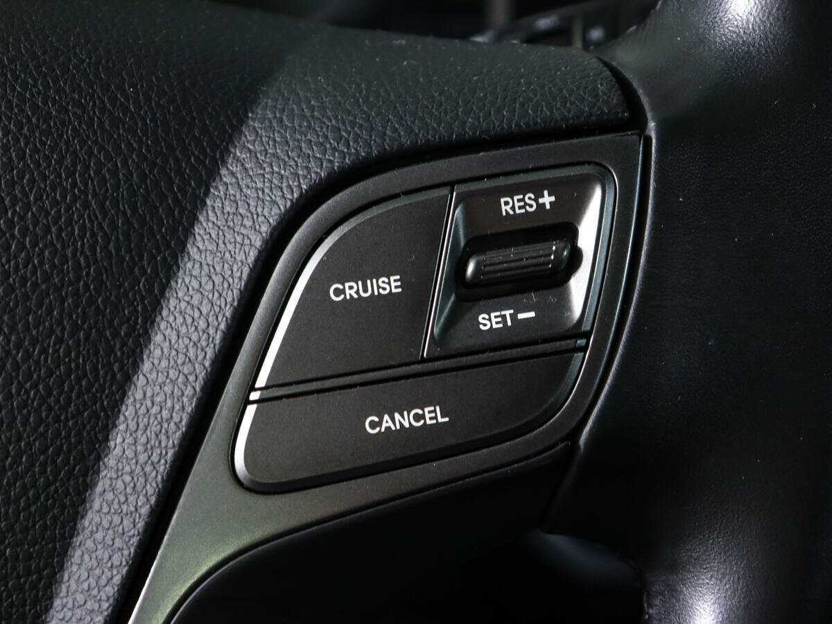 Hyundai Santa Fe с пробегом — 2016 год. Фото: #19