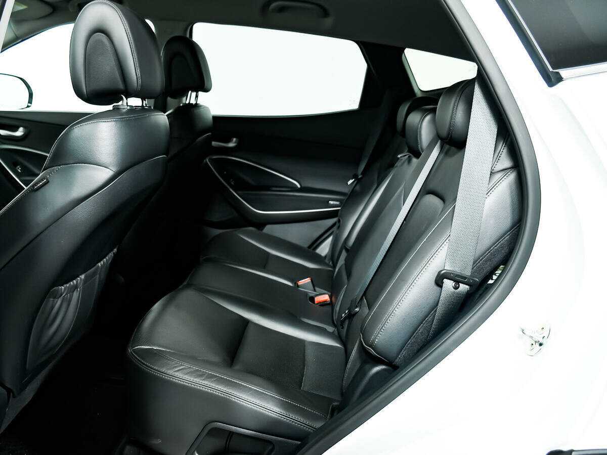 Hyundai Santa Fe с пробегом — 2017 год. Фото: #11