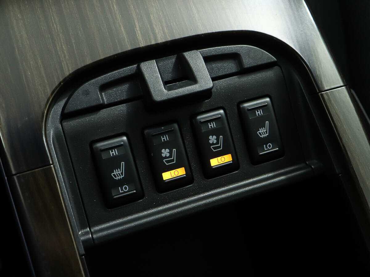 Nissan Teana с пробегом — 2013 год. Фото: #18