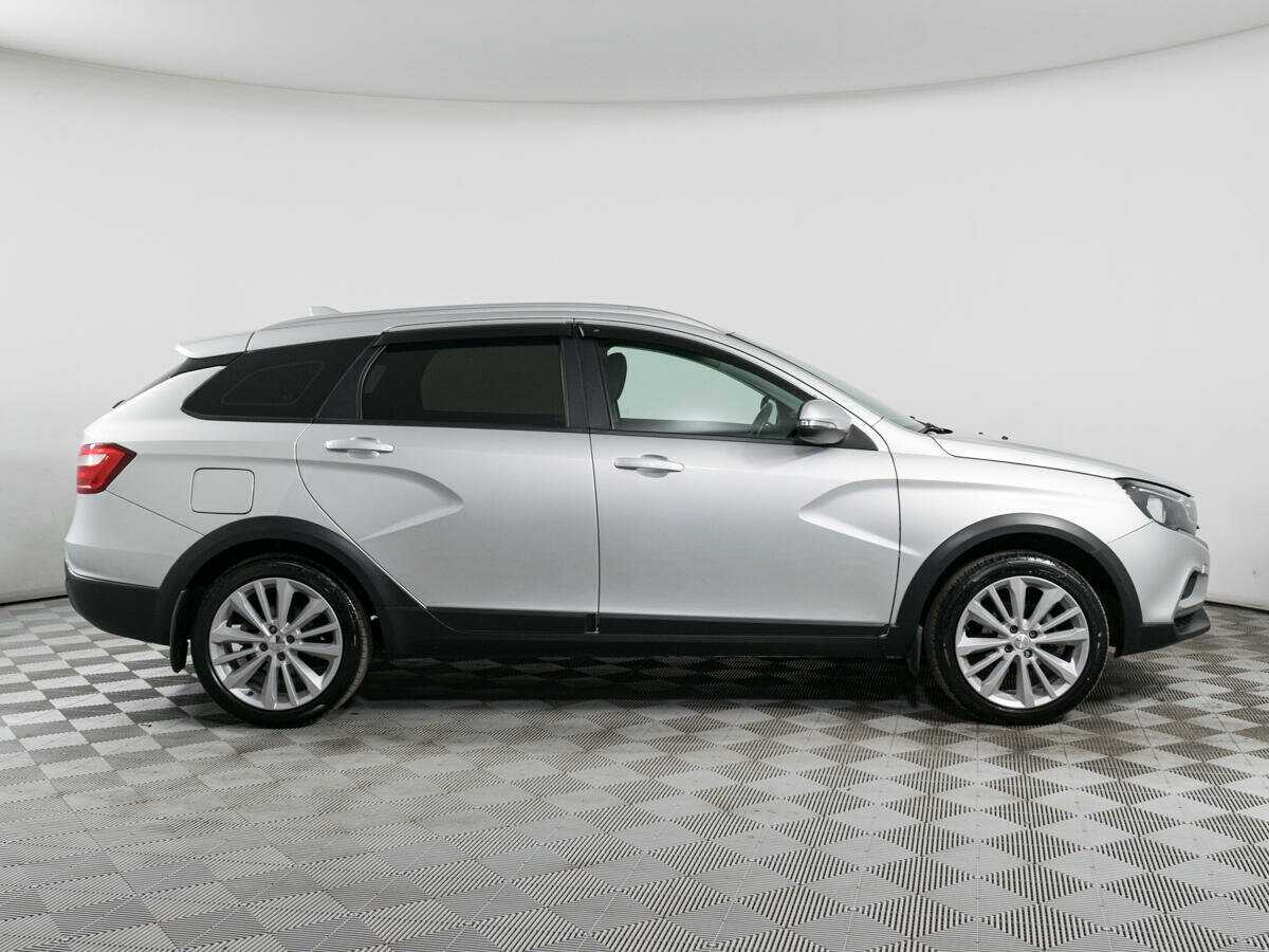 Lada (ВАЗ) Vesta с пробегом — 2020 год. Фото: #3