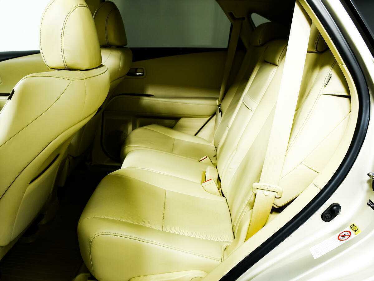 Lexus RX с пробегом — 2012 год. Фото: #11