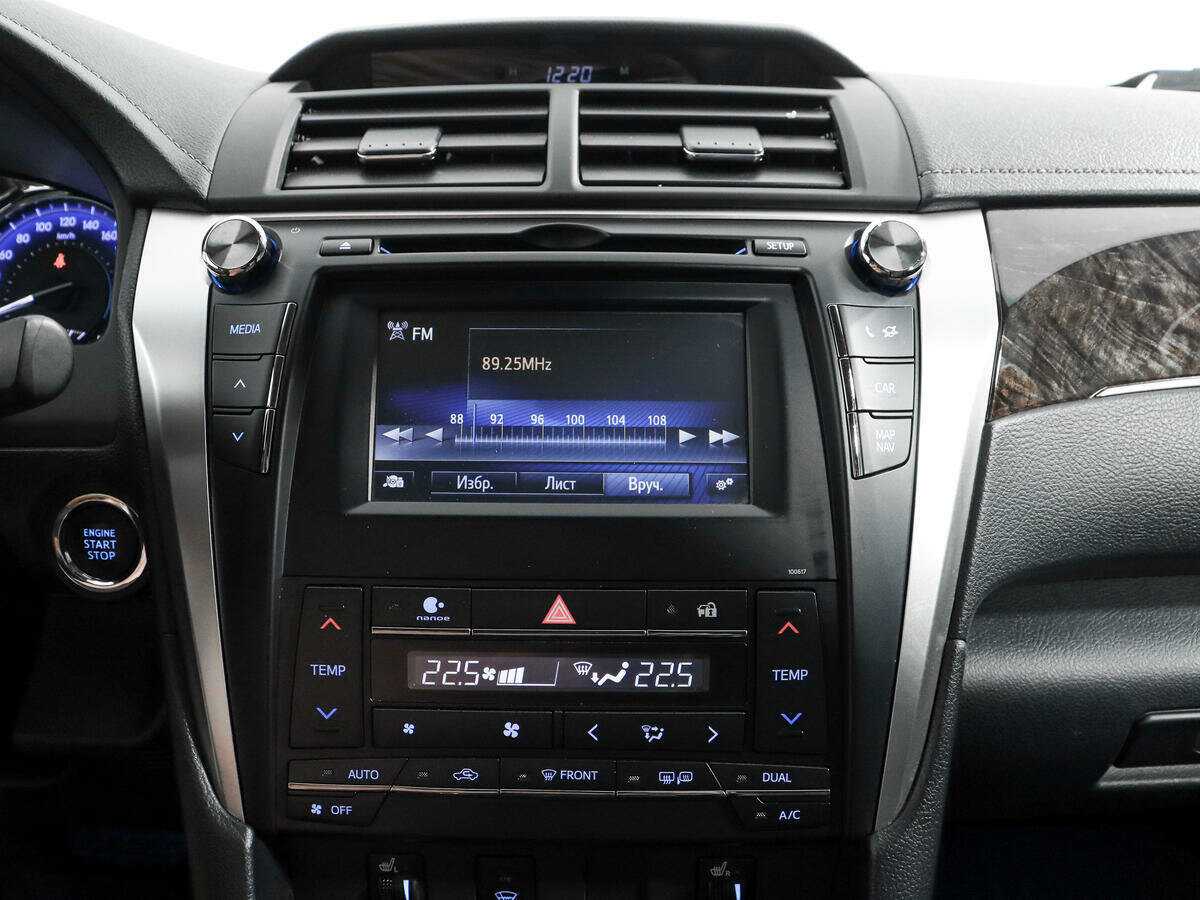 Toyota Camry с пробегом — 2016 год. Фото: #14