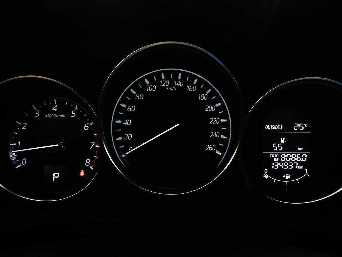 Mazda 6 с пробегом — 2016 год. Фото: #10