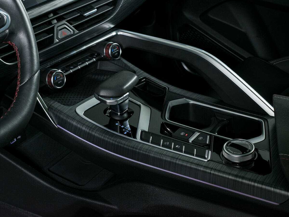 Geely Tugella с пробегом — 2022 год. Фото: #16