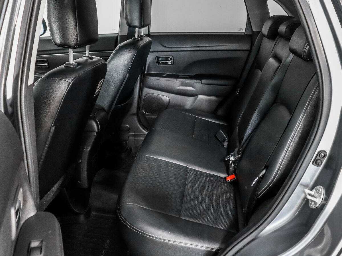 Mitsubishi ASX с пробегом — 2015 год. Фото: #8