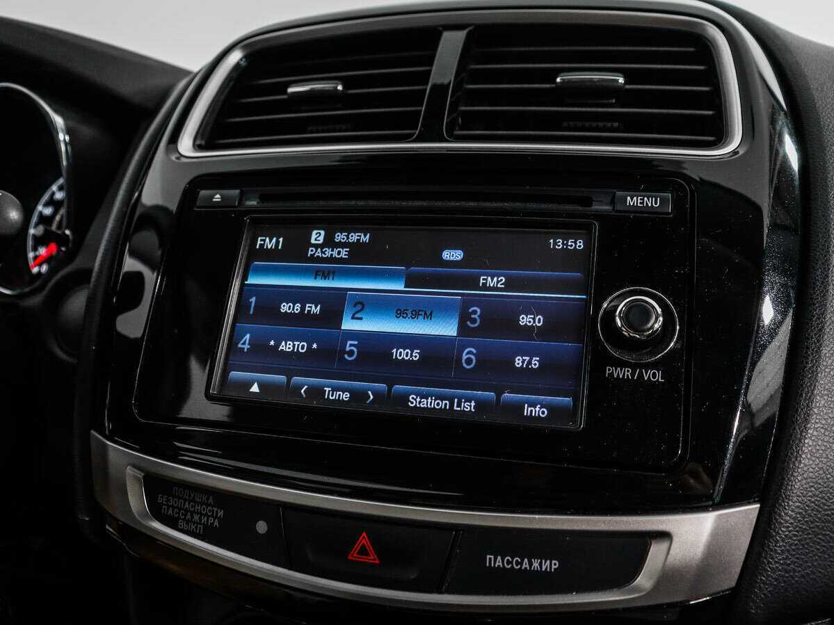 Mitsubishi ASX с пробегом — 2015 год. Фото: #11