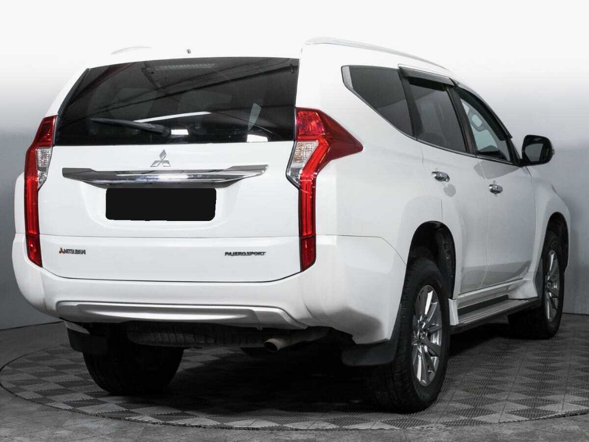 Mitsubishi Pajero Sport с пробегом — 2018 год. Фото: #4