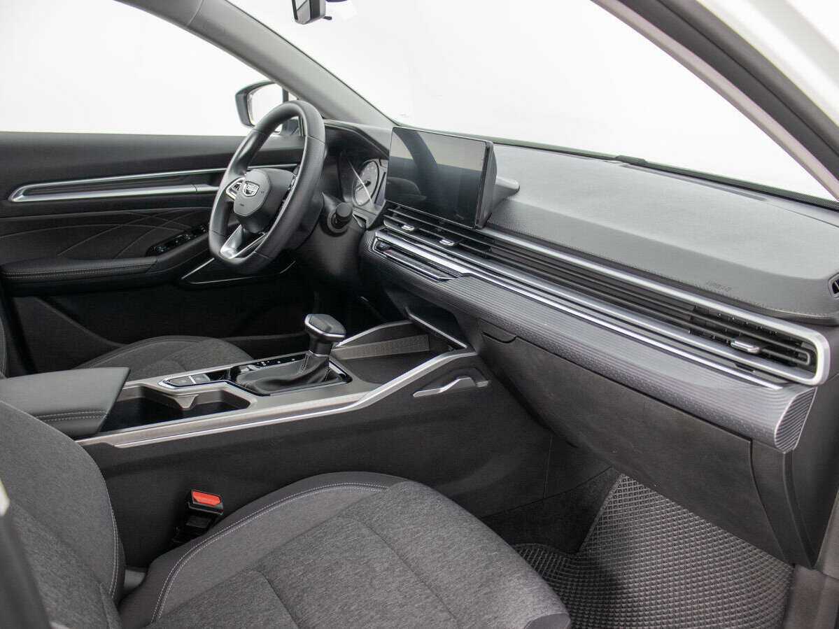 Geely Emgrand с пробегом — 2023 год. Фото: #8