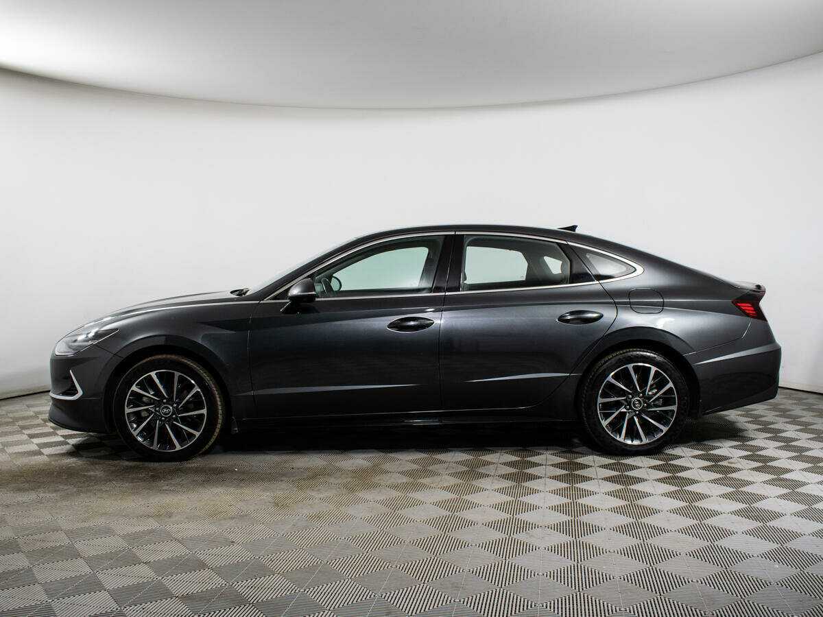 Hyundai Sonata с пробегом — 2023 год. Фото: #7
