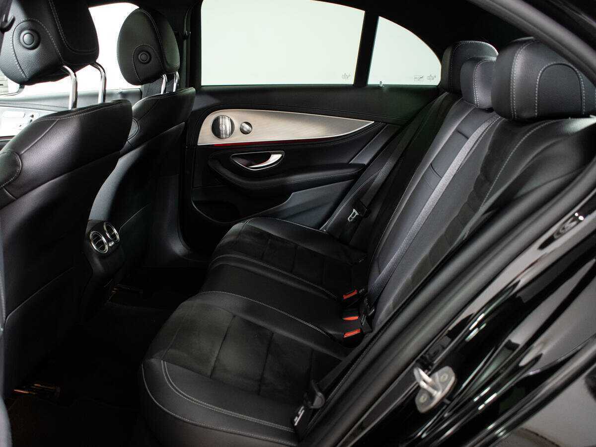 Mercedes-Benz E-Класс с пробегом — 2017 год. Фото: #9