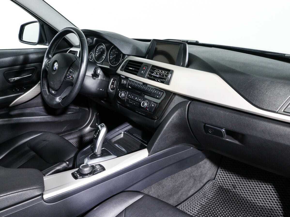 BMW 3 серии с пробегом — 2013 год. Фото: #6