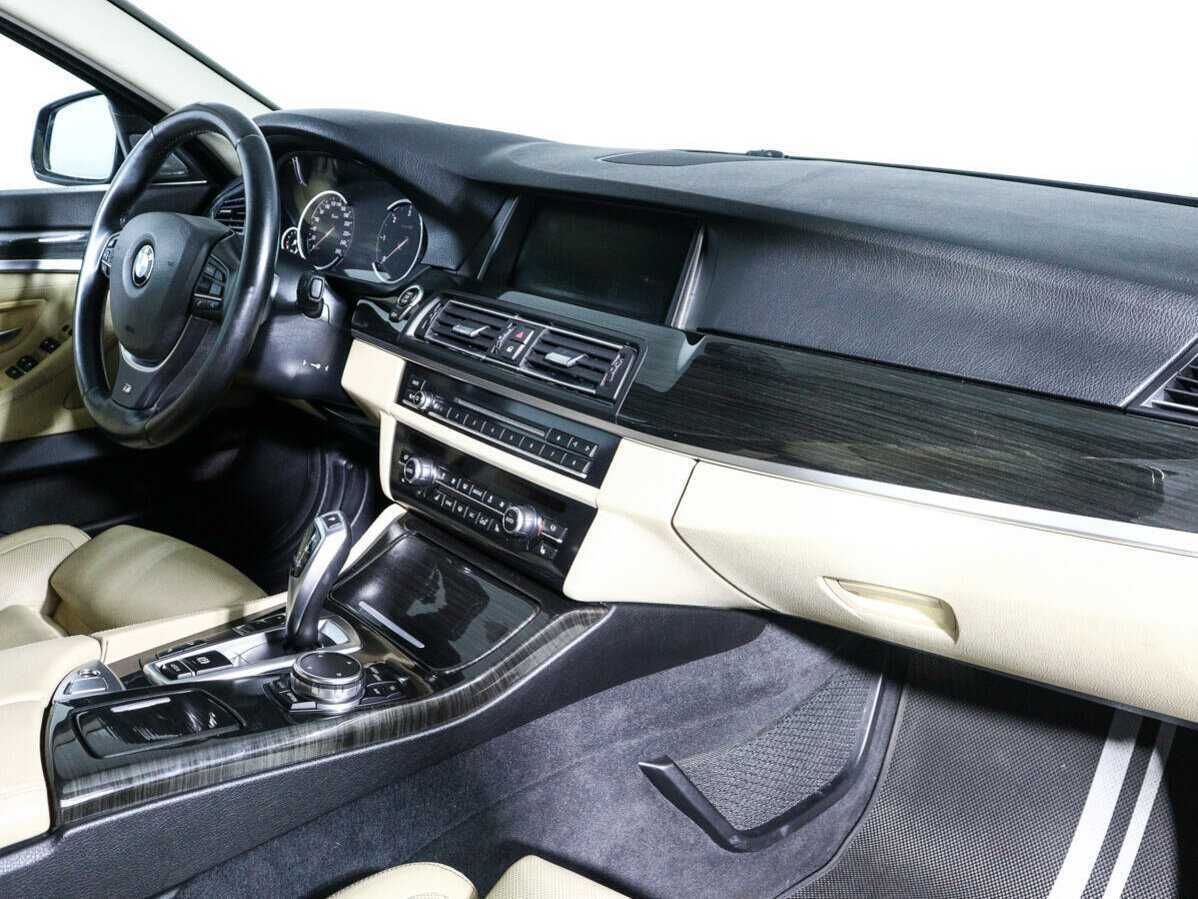 BMW 5 серии с пробегом — 2016 год. Фото: #8