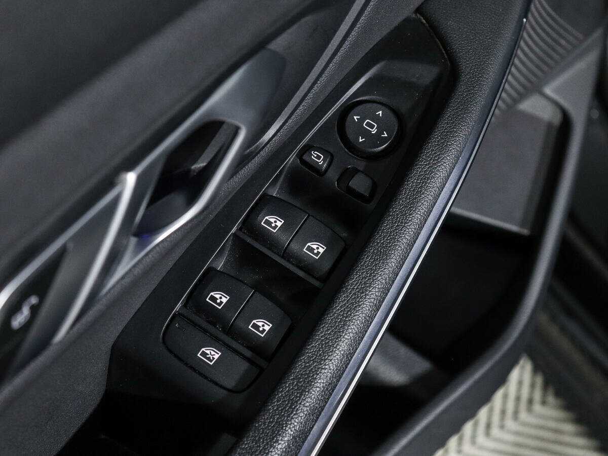 BMW 3 серии с пробегом — 2020 год. Фото: #16