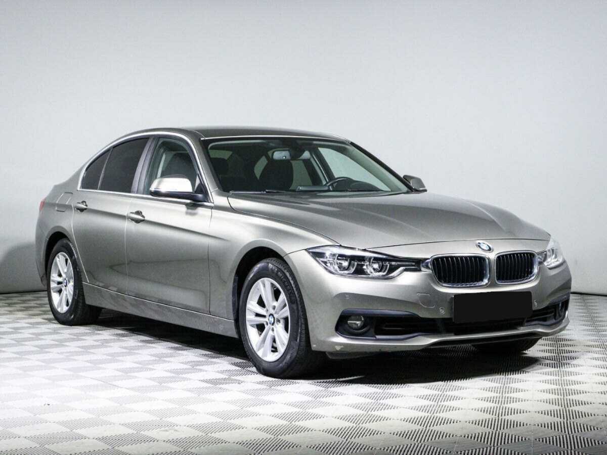 BMW 3 серии с пробегом — 2017 год. Фото: #2