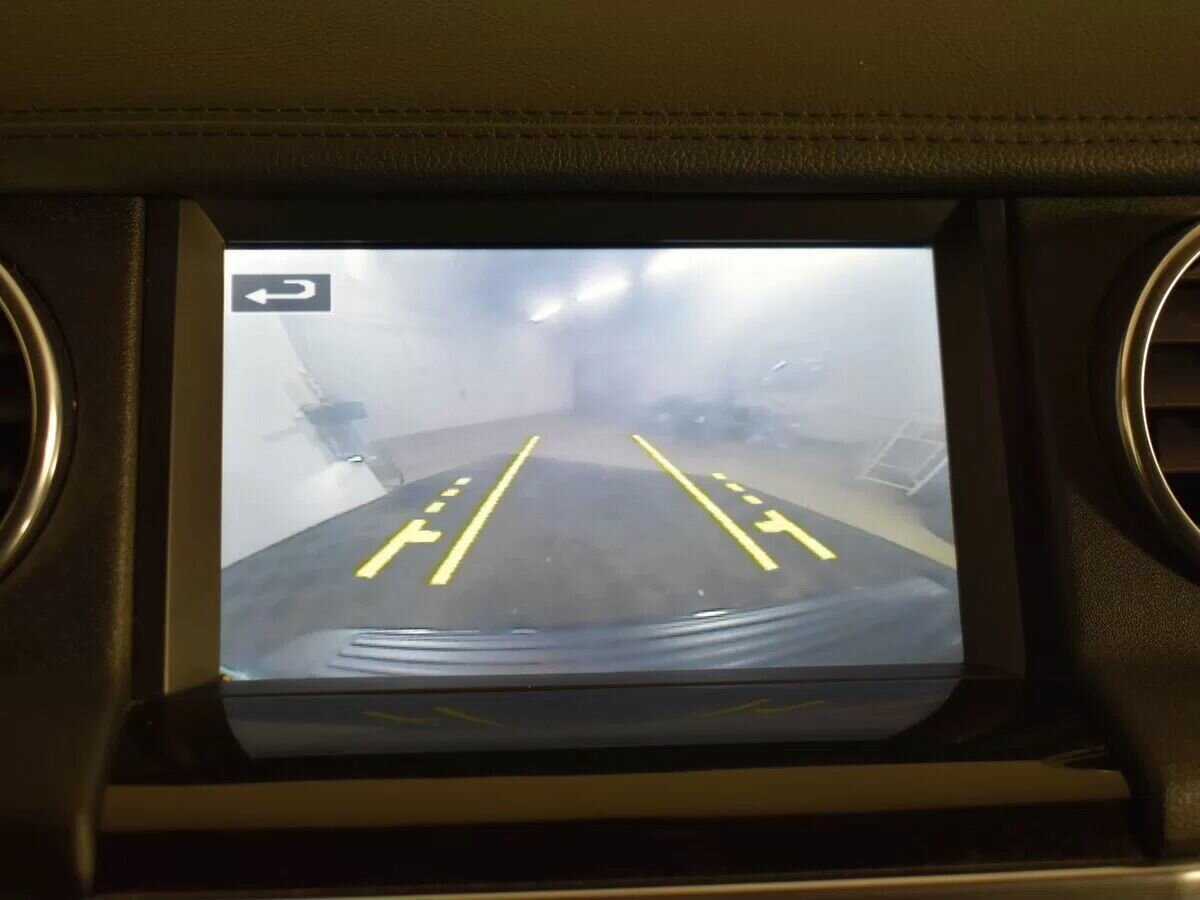 Land Rover Discovery с пробегом — 2014 год. Фото: #11