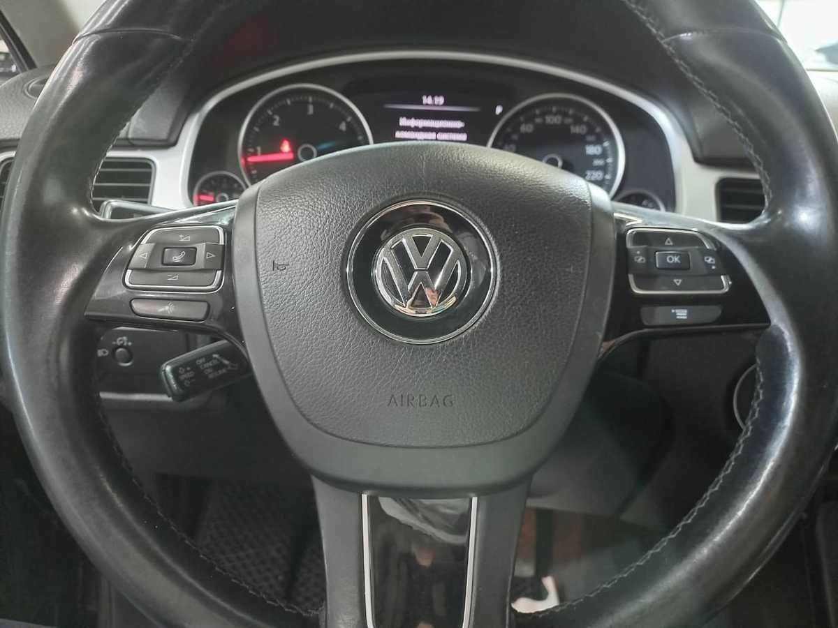 Volkswagen Touareg с пробегом — 2013 год. Фото: #13