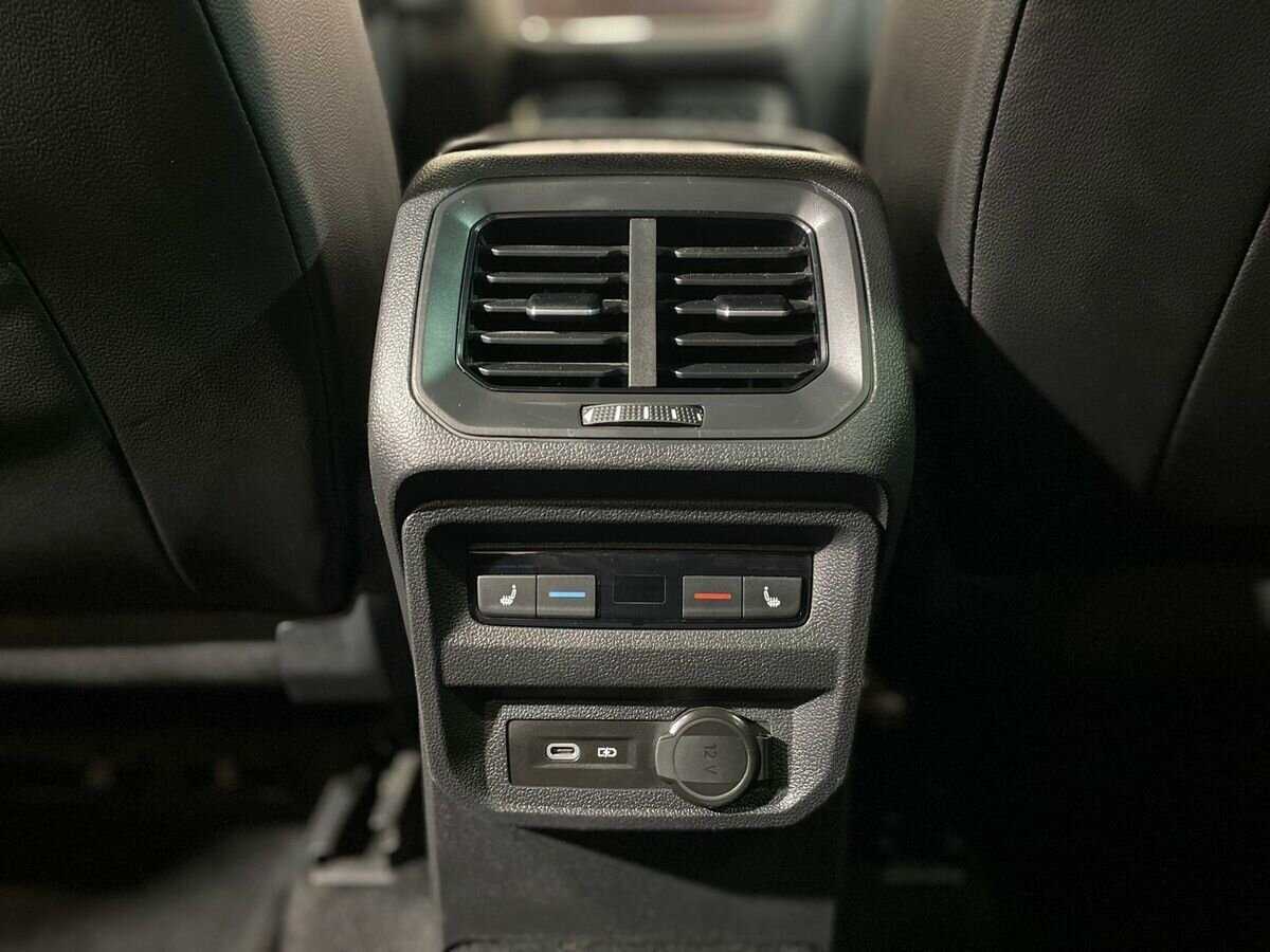 Volkswagen Tiguan с пробегом — 2021 год. Фото: #17