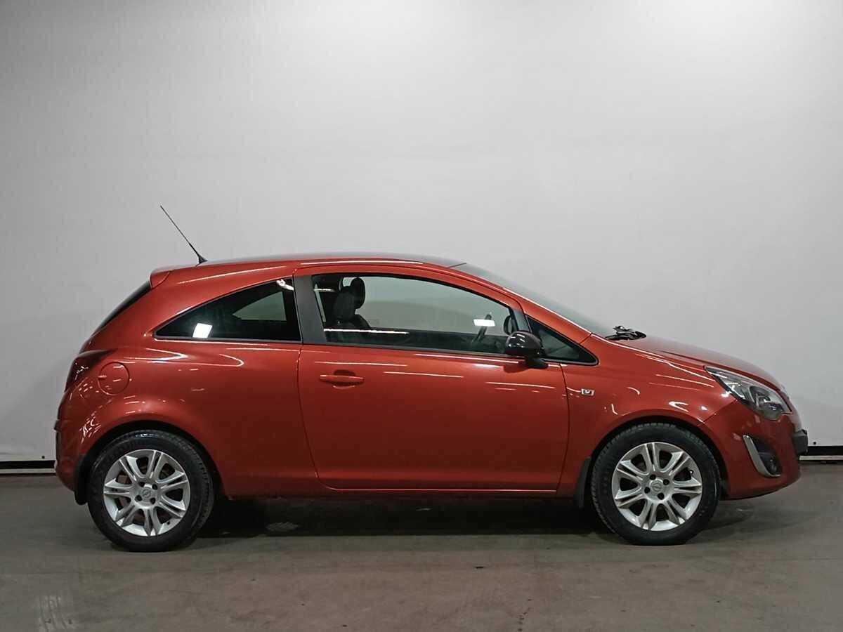 Opel Corsa с пробегом — 2013 год. Фото: #3