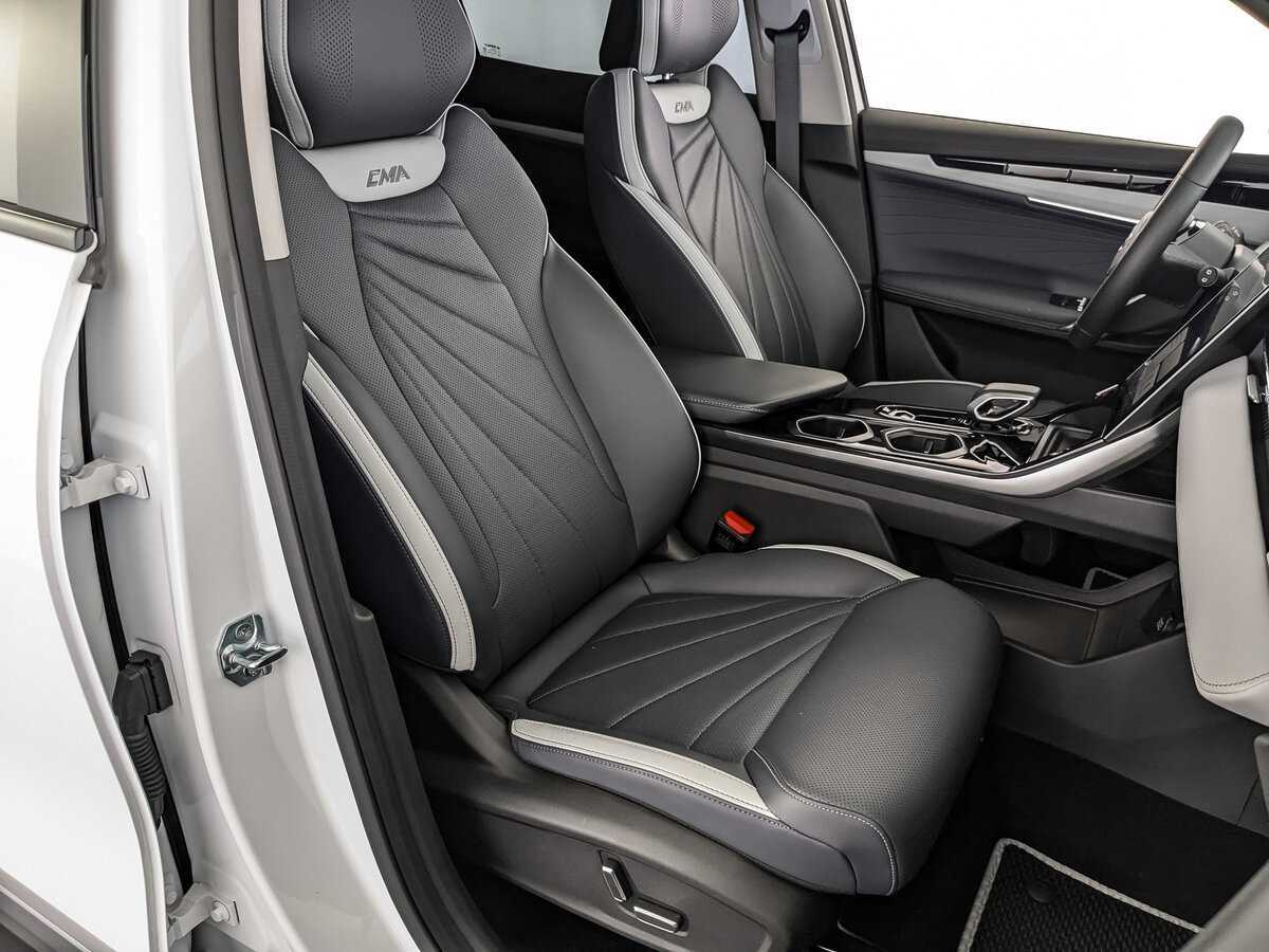 Geely Atlas с пробегом — 2024 год. Фото: #17