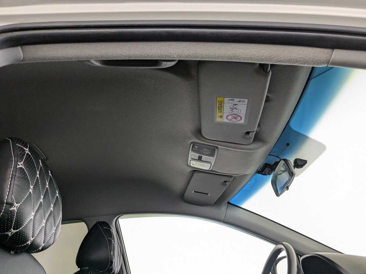 Hyundai Solaris с пробегом — 2015 год. Фото: #17