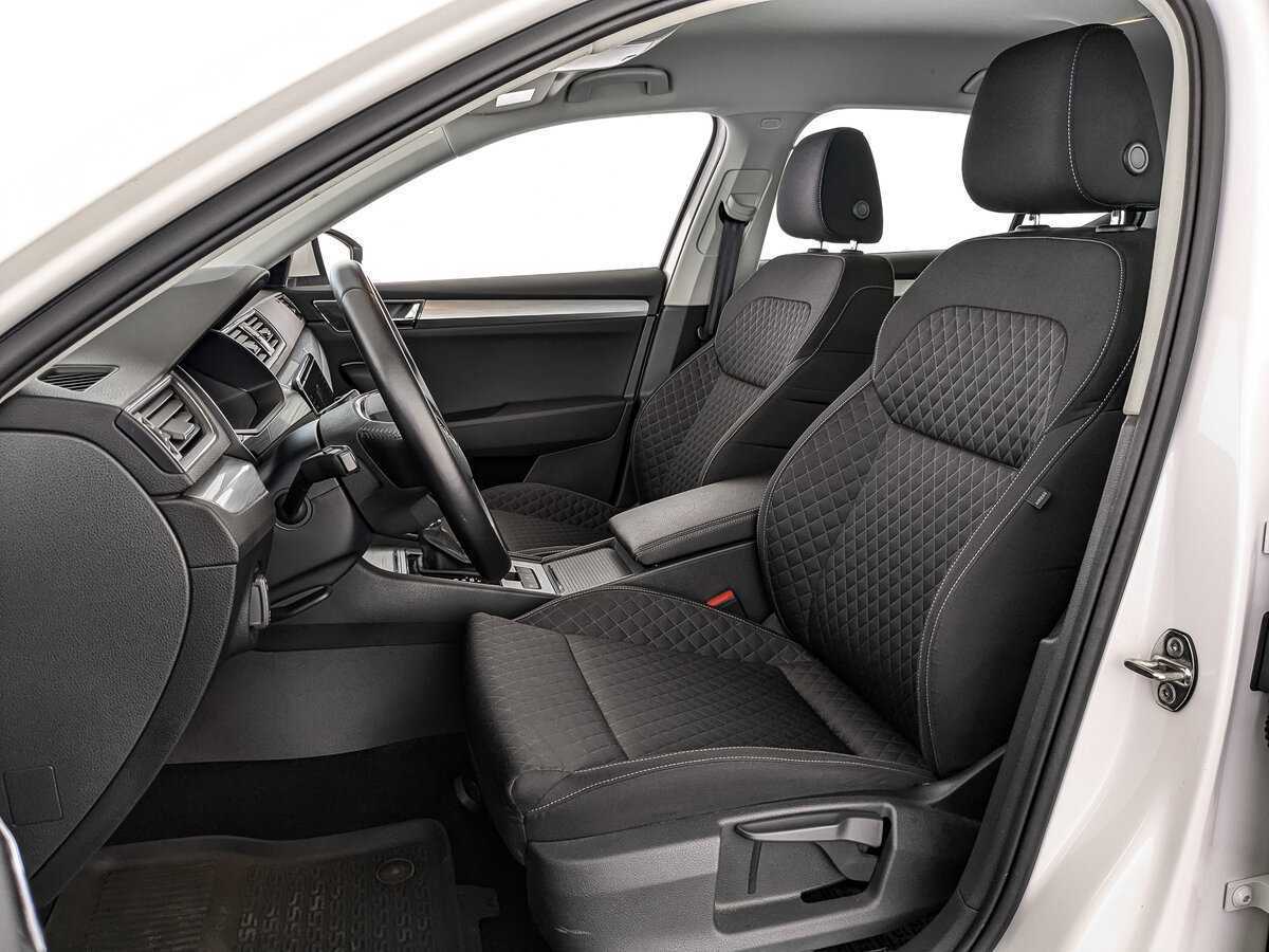 Skoda Superb с пробегом — 2021 год. Фото: #15