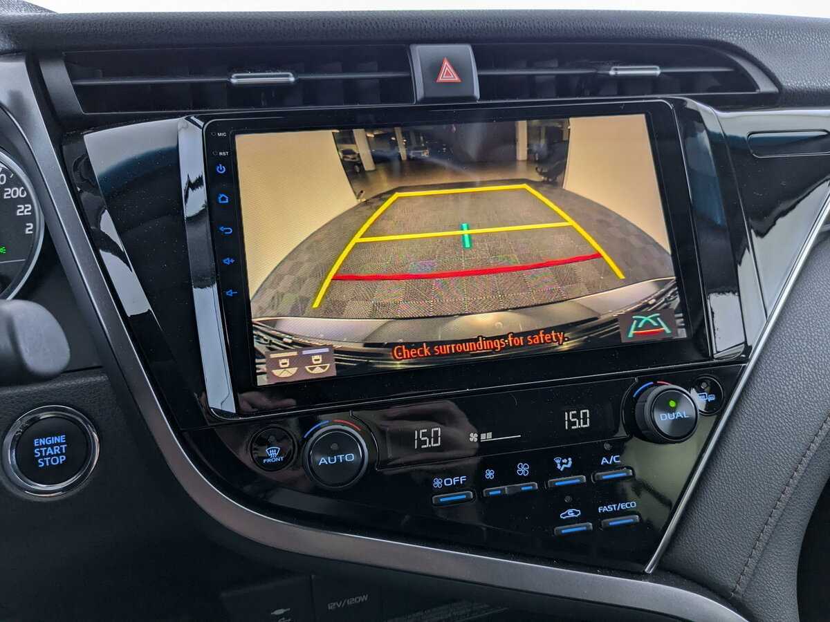 Toyota Camry с пробегом — 2020 год. Фото: #23