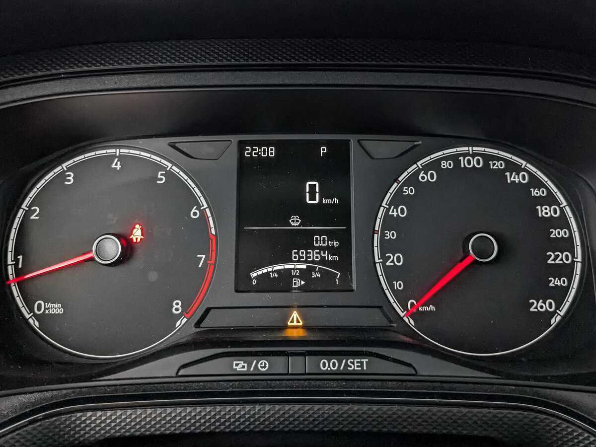 Volkswagen Polo с пробегом — 2020 год. Фото: #11