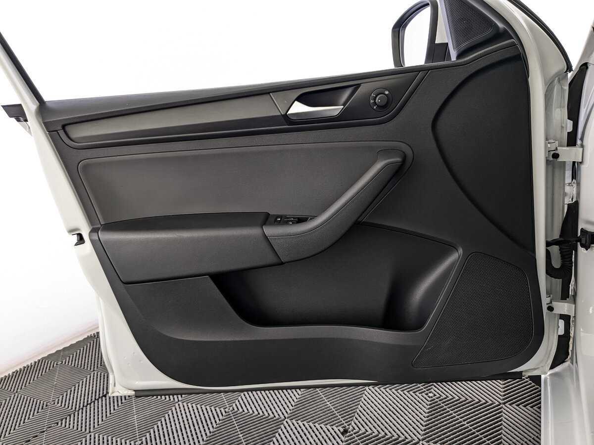 Volkswagen Polo с пробегом — 2020 год. Фото: #14