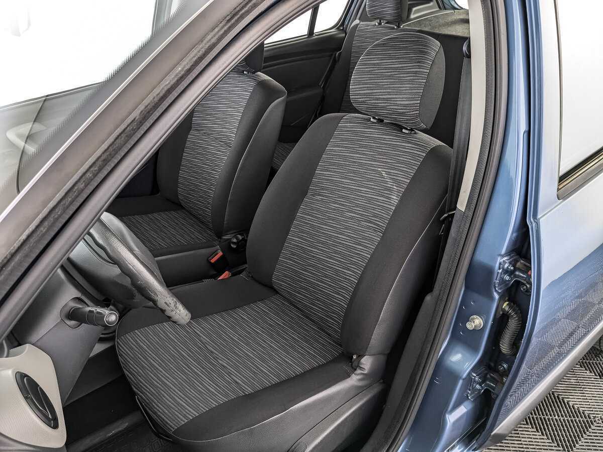 Renault Sandero с пробегом — 2012 год. Фото: #15