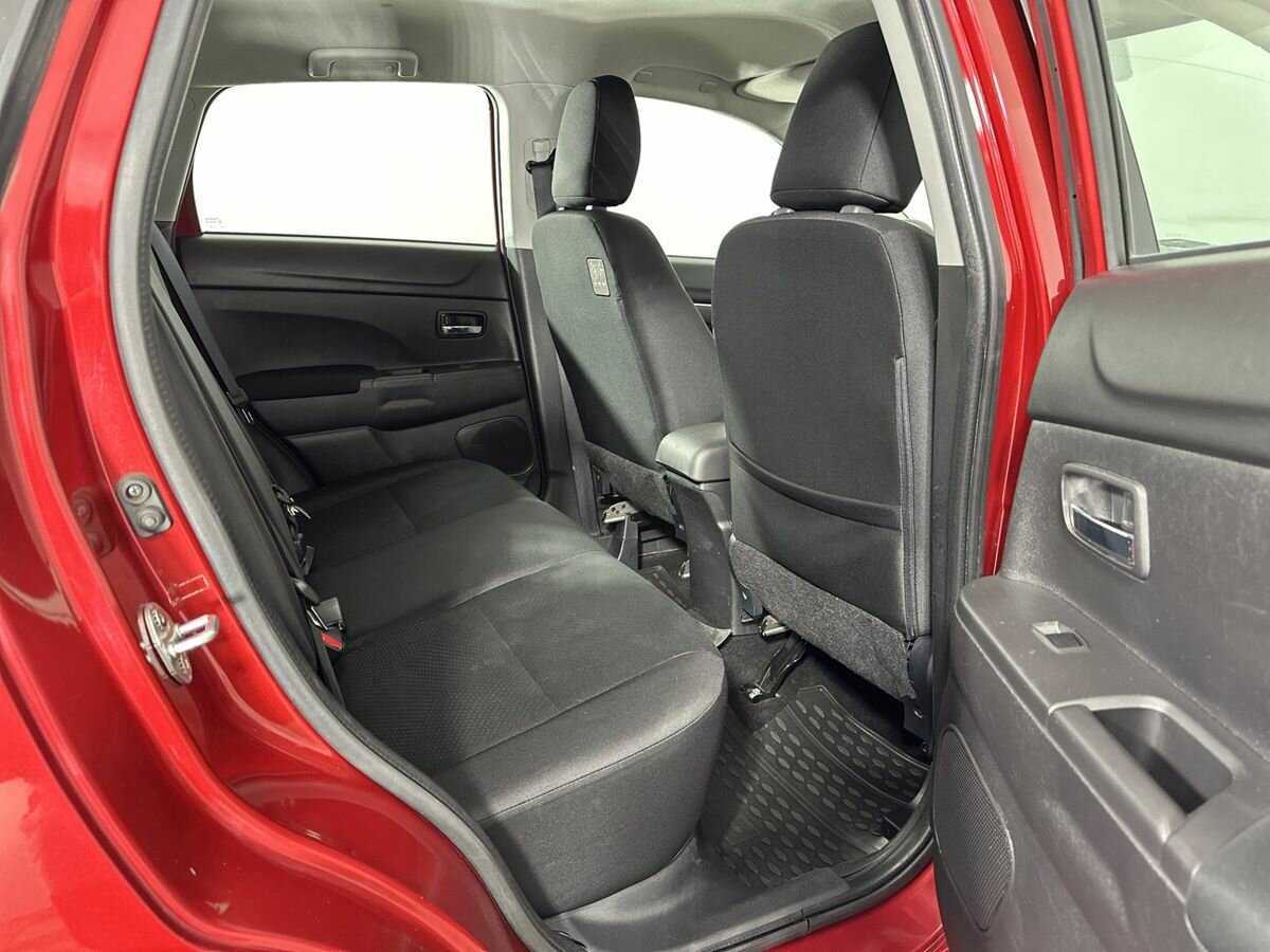 Mitsubishi ASX с пробегом — 2013 год. Фото: #15