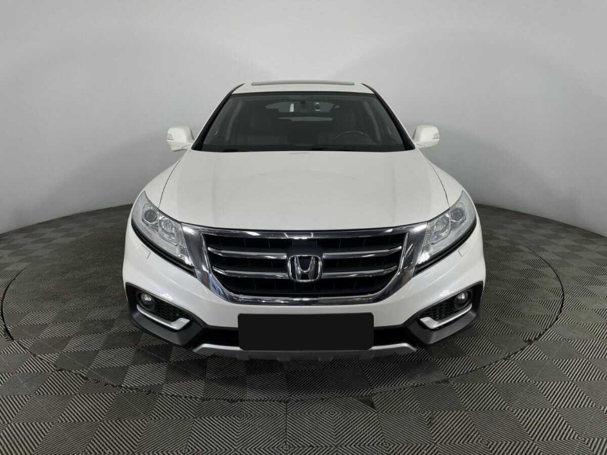 Honda Crosstour с пробегом — 2014 год. Фото: #1