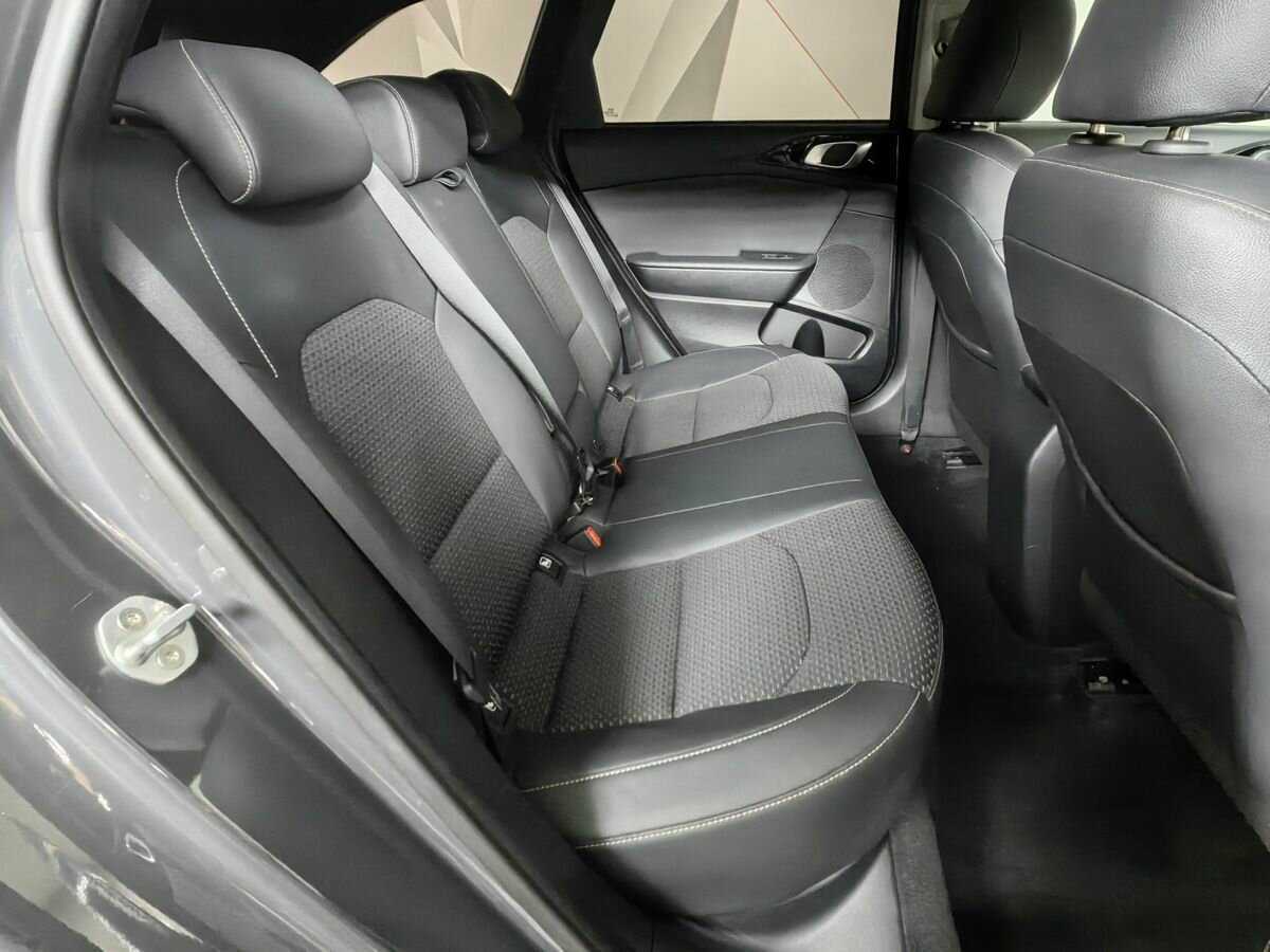 Kia Ceed с пробегом — 2019 год. Фото: #11