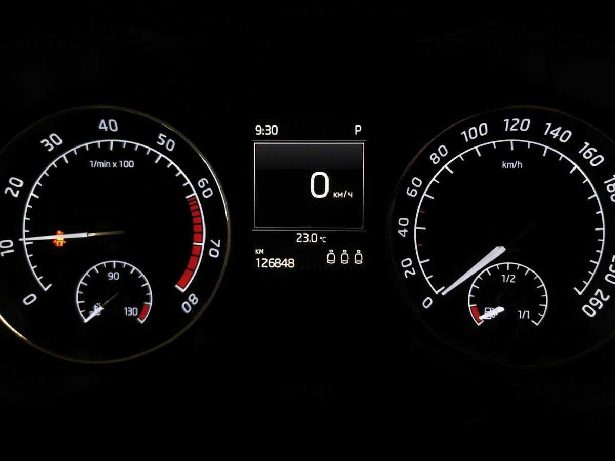 Skoda Superb с пробегом — 2017 год. Фото: #15